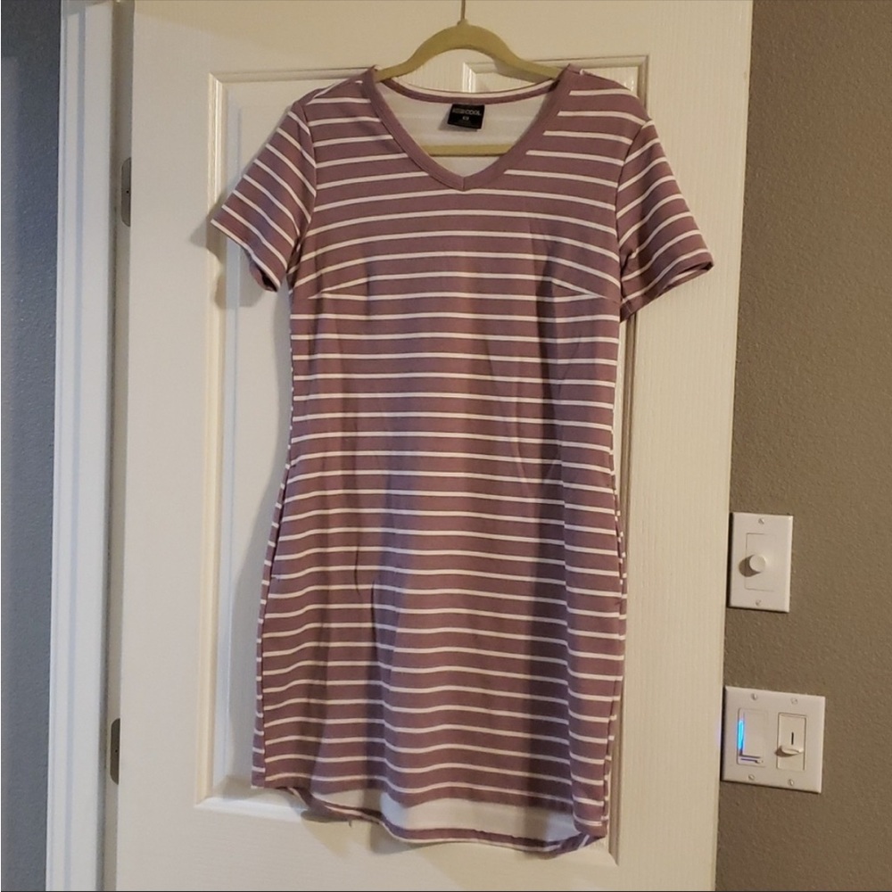 32 Degrees Stretch Knit Activewear Dress w/ Pockets Purple Stripe Size L